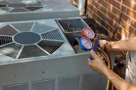 Common air conditioning problems homeowners face in early summer